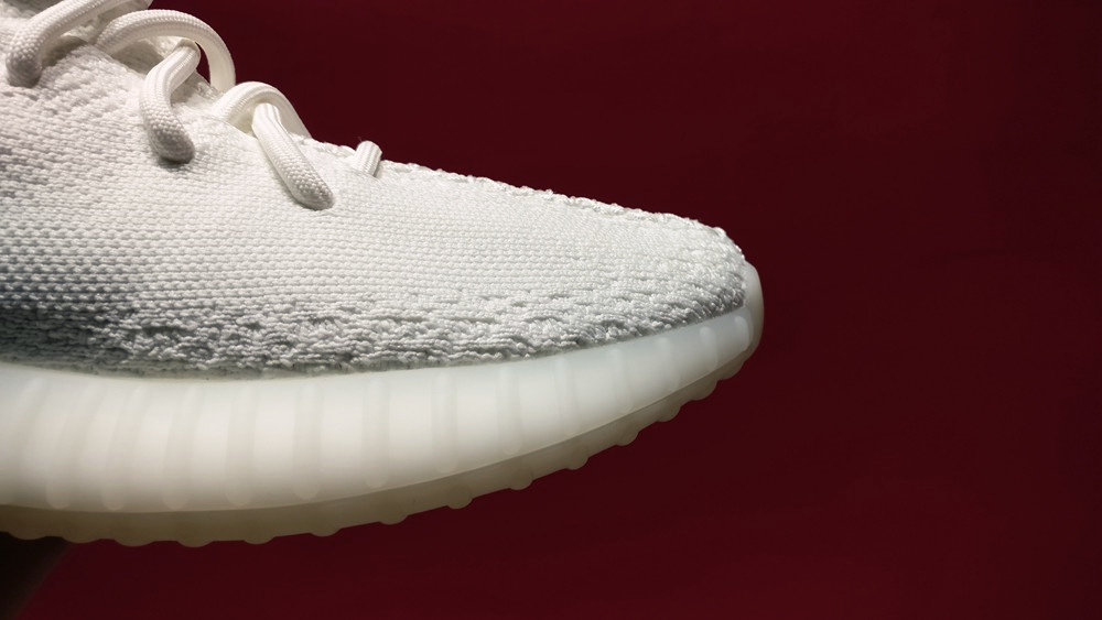 椰子yezzy350g5纯白对比