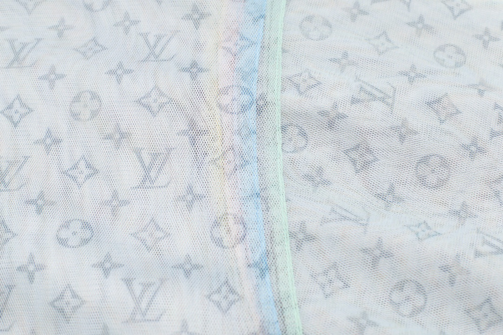 lv驴牌20ss秀款马卡龙五层欧根纱层叠短袖